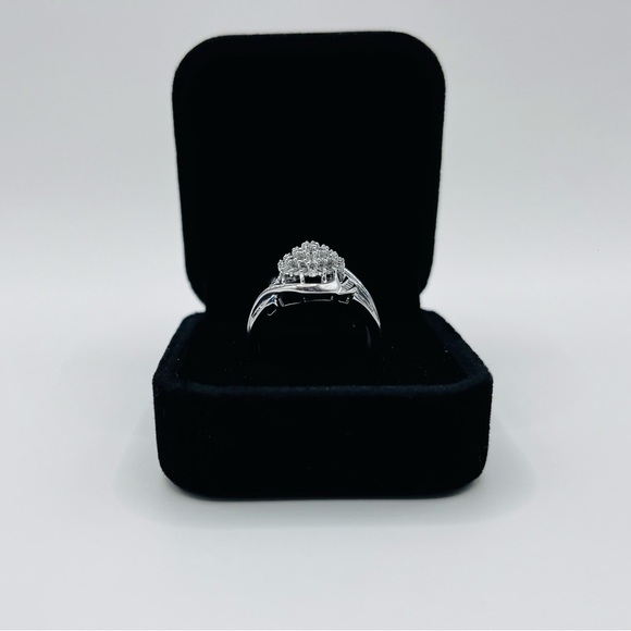 0.75 CT Natural Diamond Cocktail Silver Ring - Picture 3 of 10